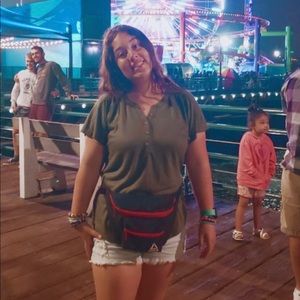 Meet your Posher, Izzy